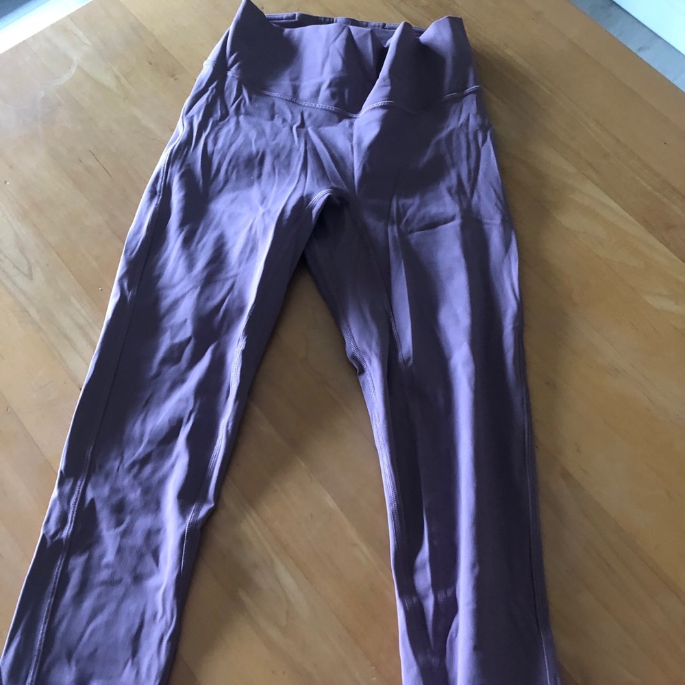 Lululemon pink leggings